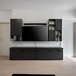 Luxury Apartment At Lake